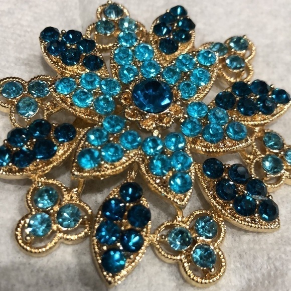 Brooch flowers gemstone , crystals - Picture 3 of 4